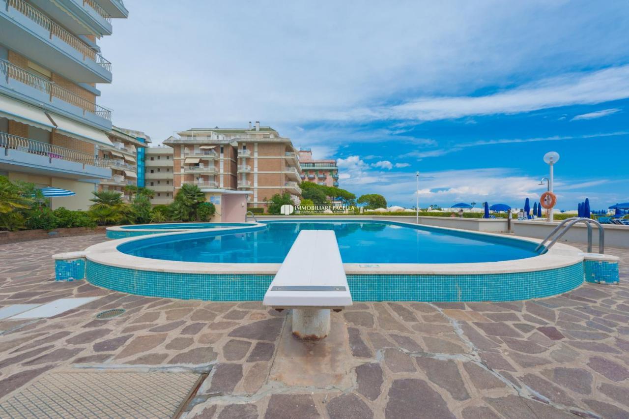 Residence Solmare Immobiliare Pacella Lido di Jesolo Exteriér fotografie